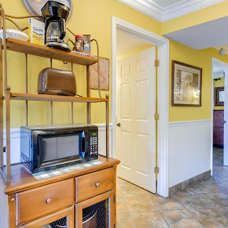 Downtown Gatlinburg Condo With Community Pool! Eksteriør billede