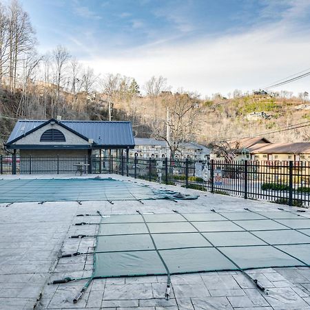 Downtown Gatlinburg Condo With Community Pool! Eksteriør billede
