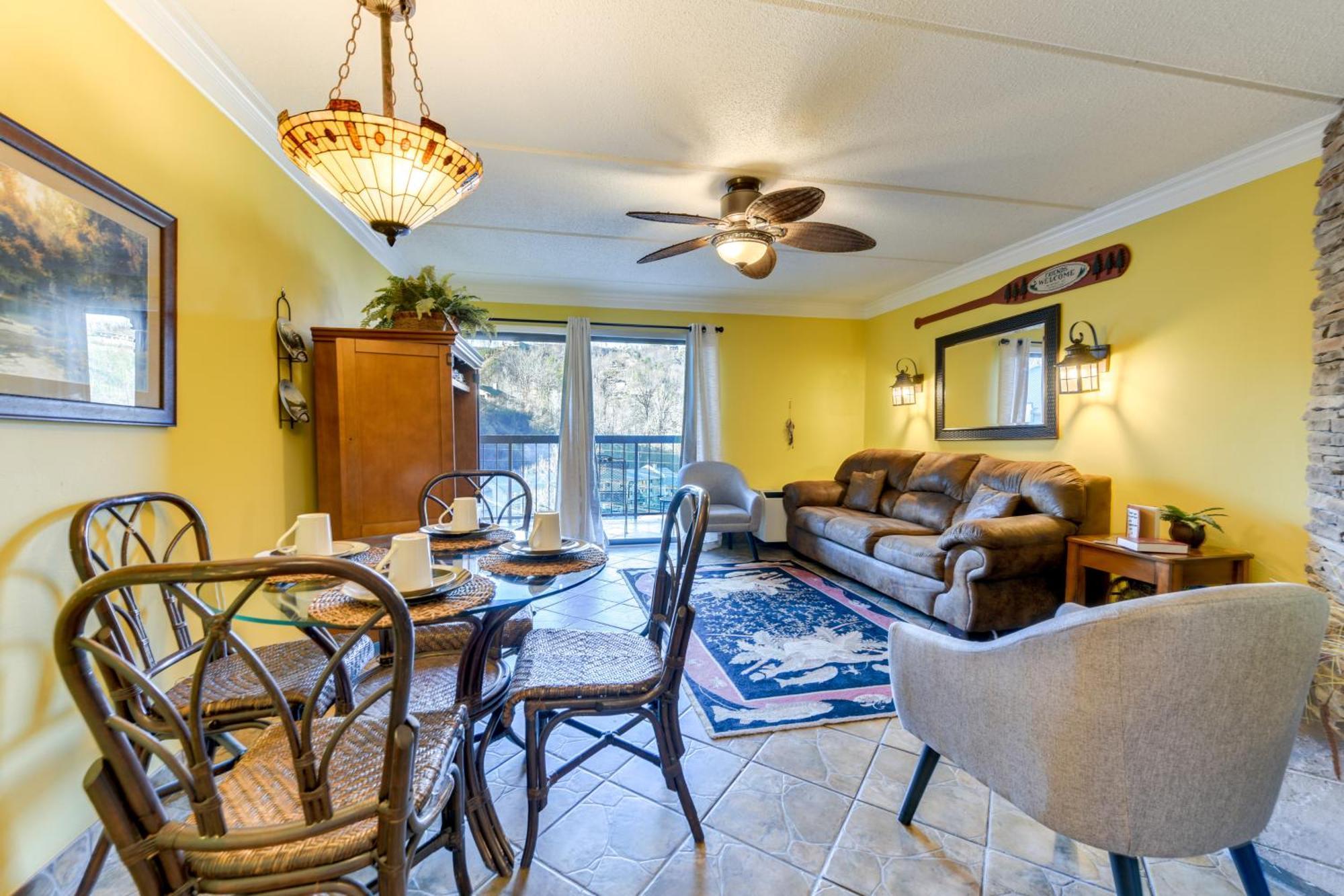 Downtown Gatlinburg Condo With Community Pool! Eksteriør billede